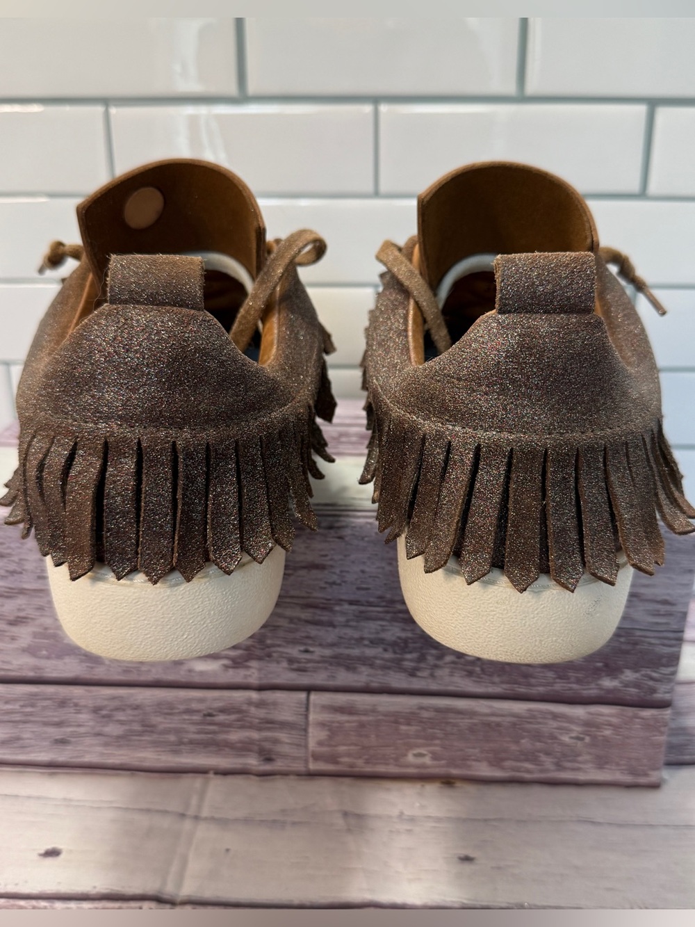 Esseutesse Fringe Lamb Sneakers Glitter Lace Up Shoes  Size 36/6 - Picture 4 of 7